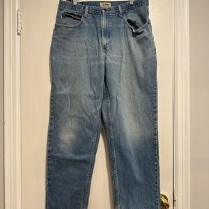 LL Bean Relaxed Fit Baggy Medium Wash Blue Denim Jeans Mens 36x32 Cotton.
